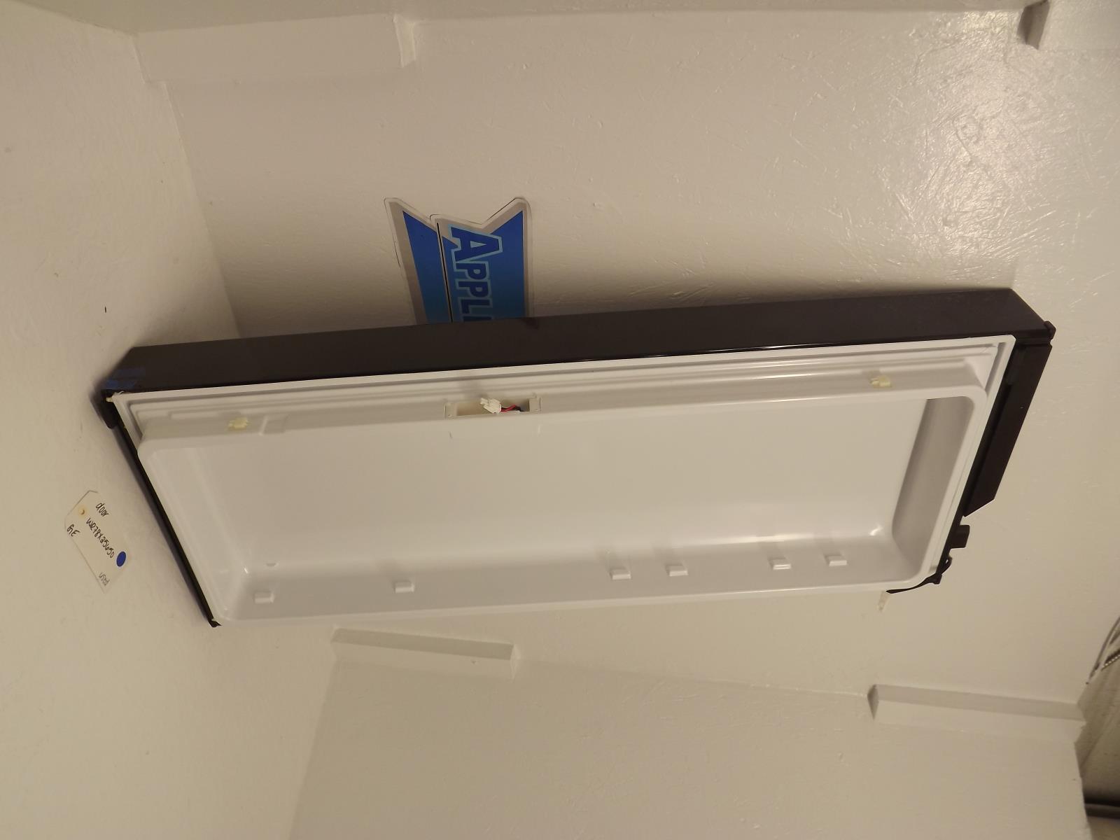 GE Refrigerator WR78X25650 Door Used GE Refrigerator WR78X25650 Door Used
